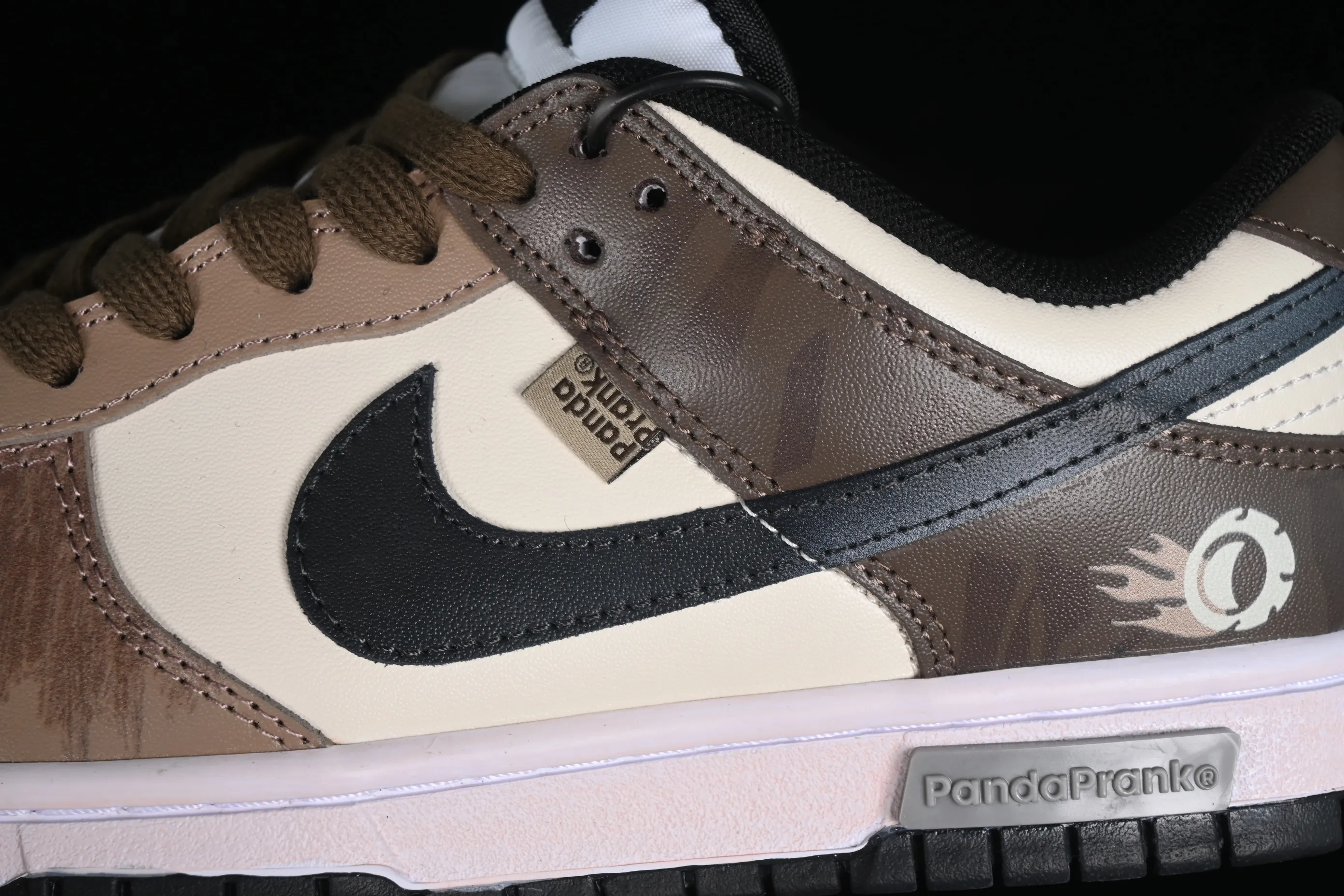 All Categories Nk SB Dunk Series Nk SB Dunk Low Low-top sneakers Nk Dunk Low Panda Prank Street Racing Rusty Distressed SB strap low-top casual sneakers DD1391-100